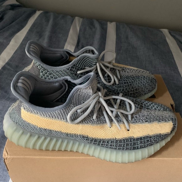 adidas yeezy 350 ash blue